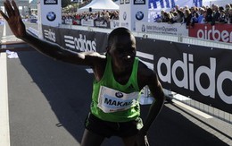 Patrick Makau phá kỷ lục thế giới