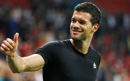 Leverkusen trông mong vào Ballack