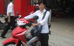 Tặng xe cho "Nga mồ côi"