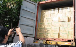 "Rút ruột" container