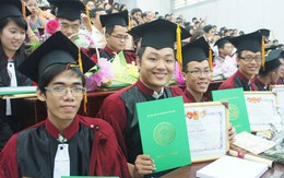 32 cử nhân chương trình tiên tiến đầu tiên ra trường