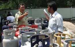 Thu giữ trên 400 bình gas sang chiết trái phép