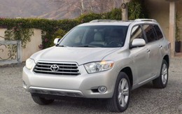 Toyota thu hồi 550.000 xe lỗi tay lái