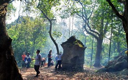 Lên chốn Thần Đinh đa Phật