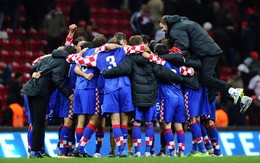 Croatia và Ireland đặt 1 chân vào vòng chung kết