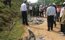 Ôtô lao vào tốp học sinh, 5 em bị thương nặng