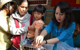 Quyết liệt phòng chống bệnh tay chân miệng