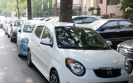 Hà Nội: Vỉa hè, lòng đường vẫn chưa thông