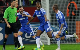Chelsea thua ngược, Arsenal đi tiếp