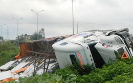 Hai vụ tai nạn xe container