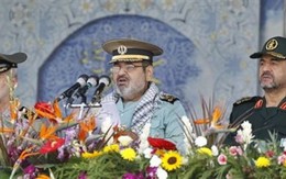 Mỹ trừng phạt hai quan chức Iran