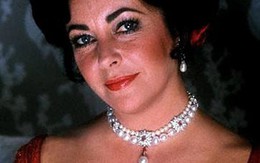 Viên ngọc của Elizabeth Taylor giá 11,84 triệu USD