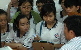 Tuyển sinh đại học, cao đẳng: E dè khối thi toán, lý, Anh