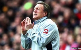 QPR sa thải HLV Neil Warnock