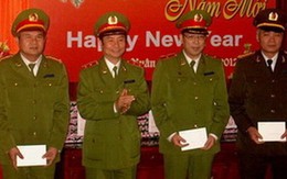 Khen thưởng vụ phá án "cài thuốc nổ xe máy"