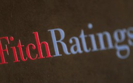 Fitch hạ bậc tín nhiệm 5 nước sử dụng euro