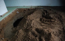 Xuất hiện hố sâu giữa nền nhà