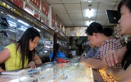 Vàng giảm sâu rồi tăng nhẹ
