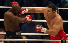 Wladimir Klitschko hạ knock-out Mormeck ở hiệp 4