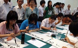 Giao lưu thư pháp giới nữ
