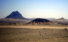 Mỹ cáo buộc tướng Iran buôn lậu ma túy