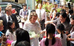 Công nương Mathilde thăm trẻ em thiếu may mắn