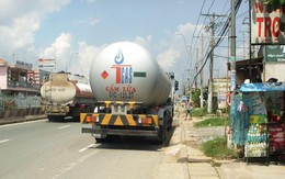 Xe bồn tông xe máy, 2 mẹ con chết tại chỗ