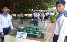 Tặng 2 canô cao tốc cho Trường Sa