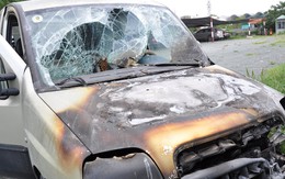 Ôtô để ở bãi cũng cháy