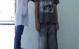 Chàng trai cao 2,03m