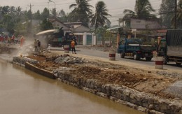 Quốc lộ chênh vênh