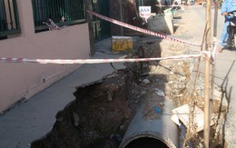 Nhiều hố sâu nhưng rào chắn sơ sài