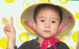 Nghe bé thỏ thẻ