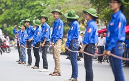 Những "chiến sĩ áo xanh"