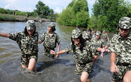 Nới vòng tay cho con tự lớn