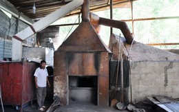 Lò nấu kim loại trong khu dân cư
