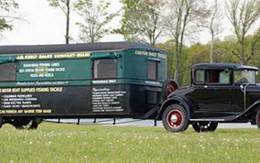 Đấu giá xe Ford kéo rơmooc "khủng"