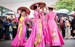 Lễ hội mùa hè Việt tại Anh