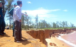 Biển Tam Quang sạt lở