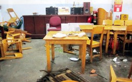Giang hồ bao vây quán ăn chém người