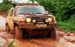 Khởi tranh Giải đua ôtô địa hình 2012