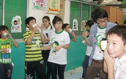 Thiếu nhi học tái chế vật dụng kim loại