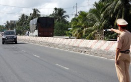 Hạn chế dần cảnh sát giao thông kiểm soát trên đường