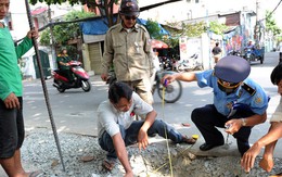 "Khai quật" mặt đường tái lập để giám định chất lượng