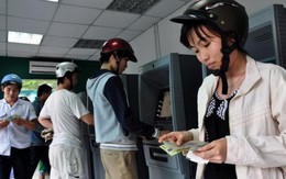 Không để chủ thẻ ATM "nắm dao đằng lưỡi"