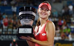 Thắng đậm Cibulkova, Radwanska đăng quang ở Sydney