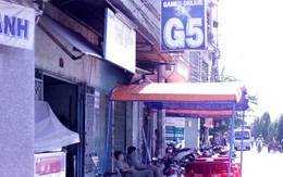 Xông vào tiệm net, đâm chết người