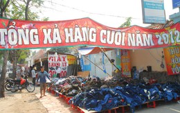 Hàng thời trang đua nhau "xuống đường"