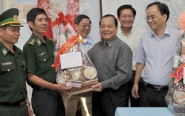 Lãnh đạo TP thăm tết người nghèo, gia đình chính sách