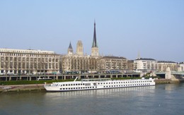 Nỗi hoài hương nơi phố núi Rouen
